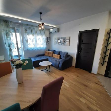 Laura Apartment ノヴィ・サド エクステリア 写真