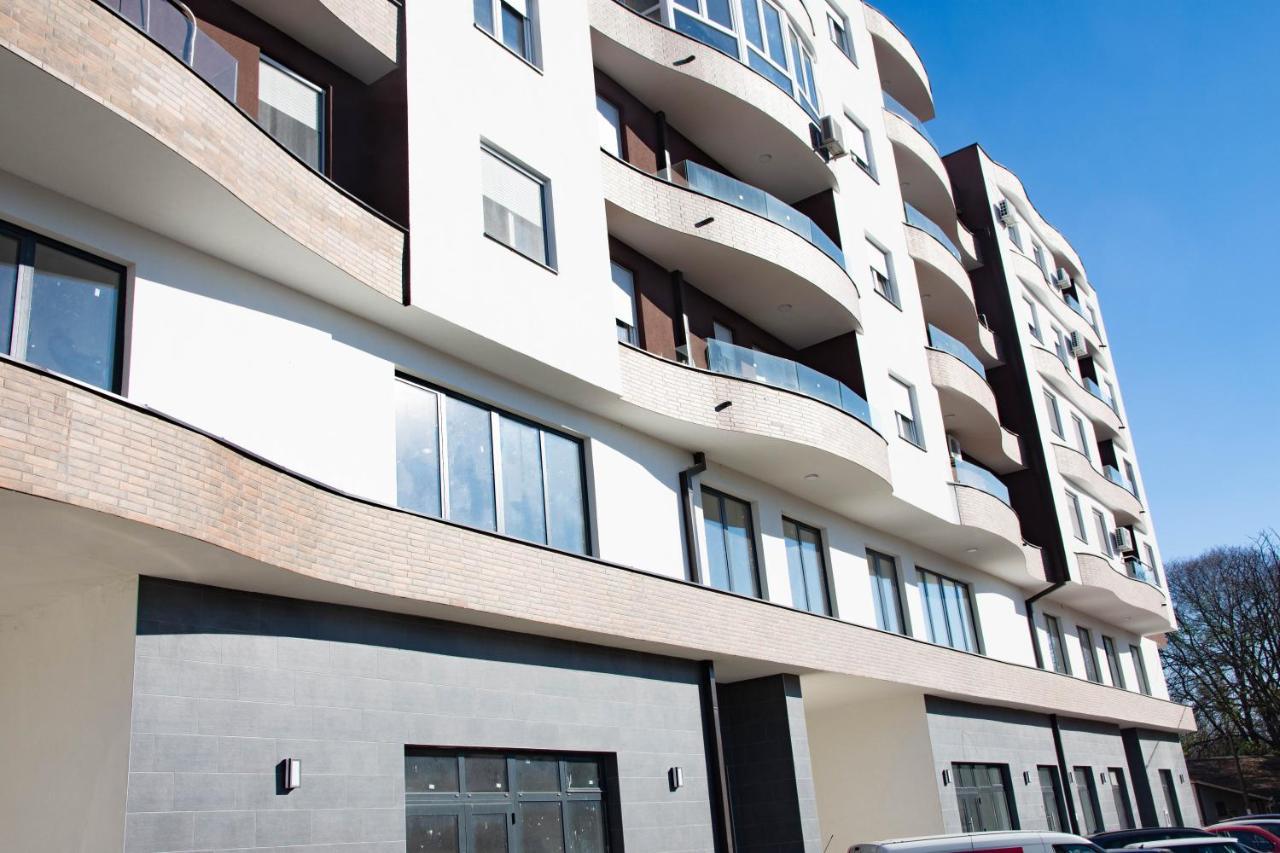 Laura Apartment ノヴィ・サド エクステリア 写真