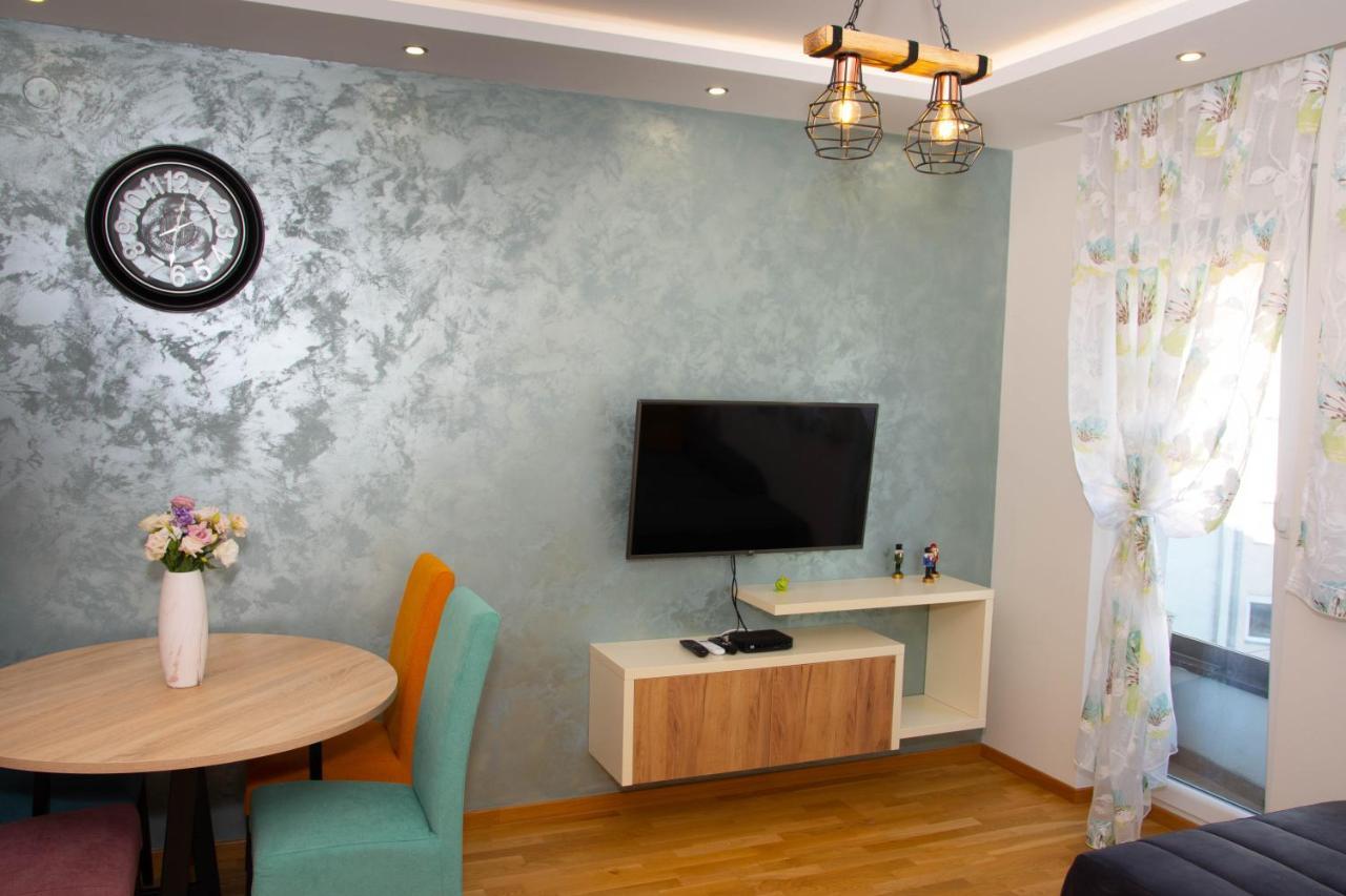 Laura Apartment ノヴィ・サド エクステリア 写真