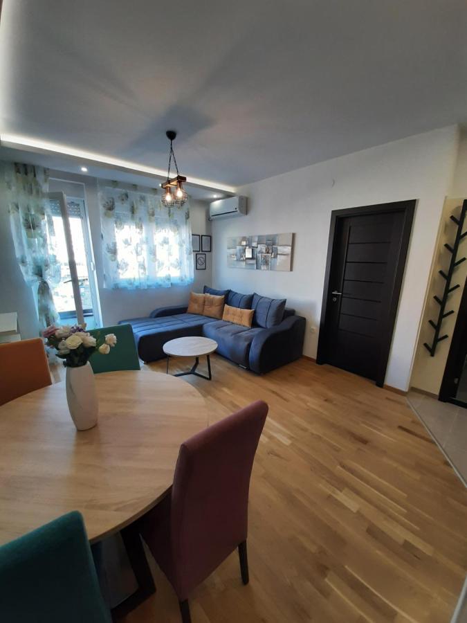 Laura Apartment ノヴィ・サド エクステリア 写真